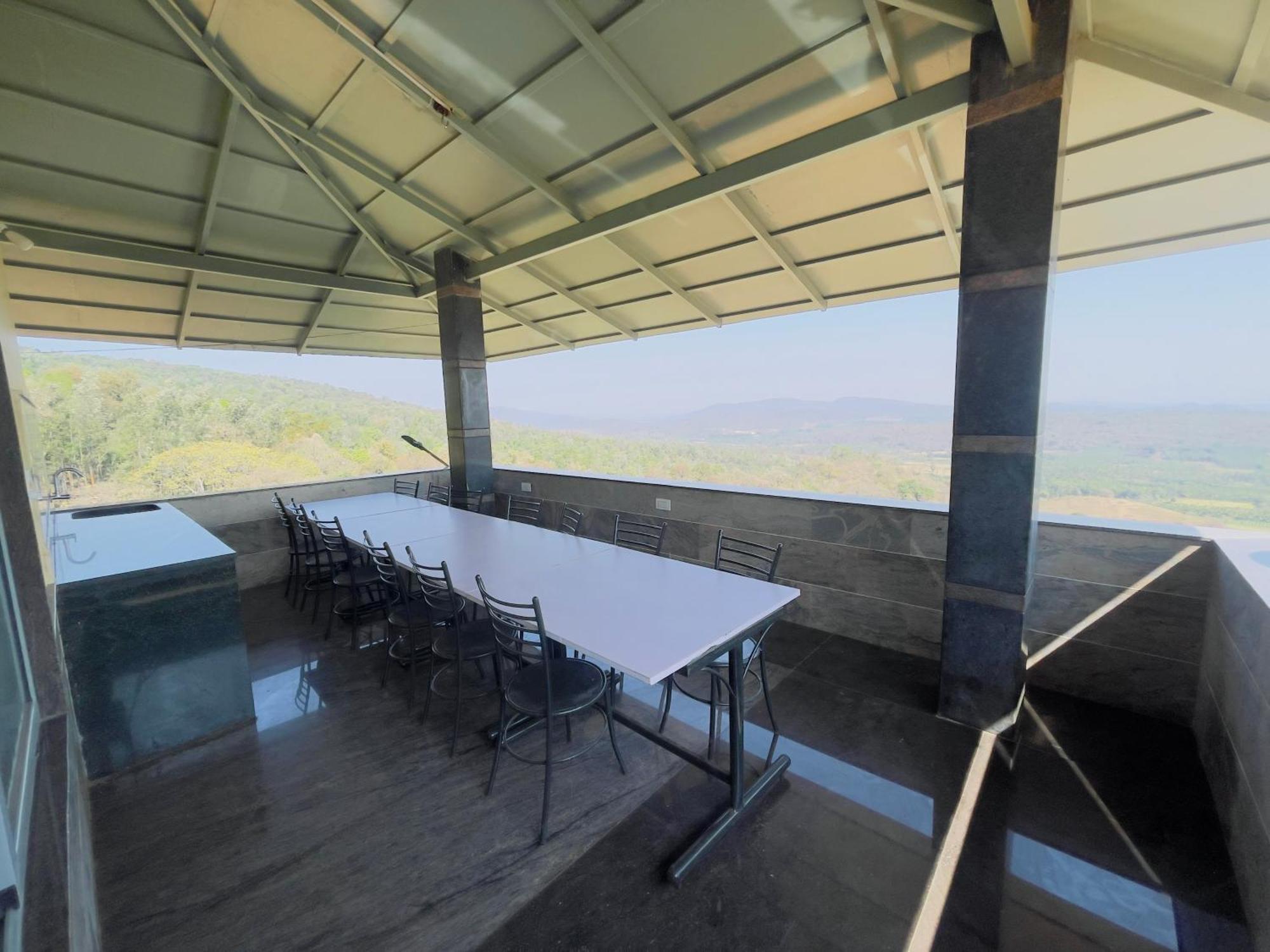 Rashi Z View Estate Stay Tarikere Exteriér fotografie